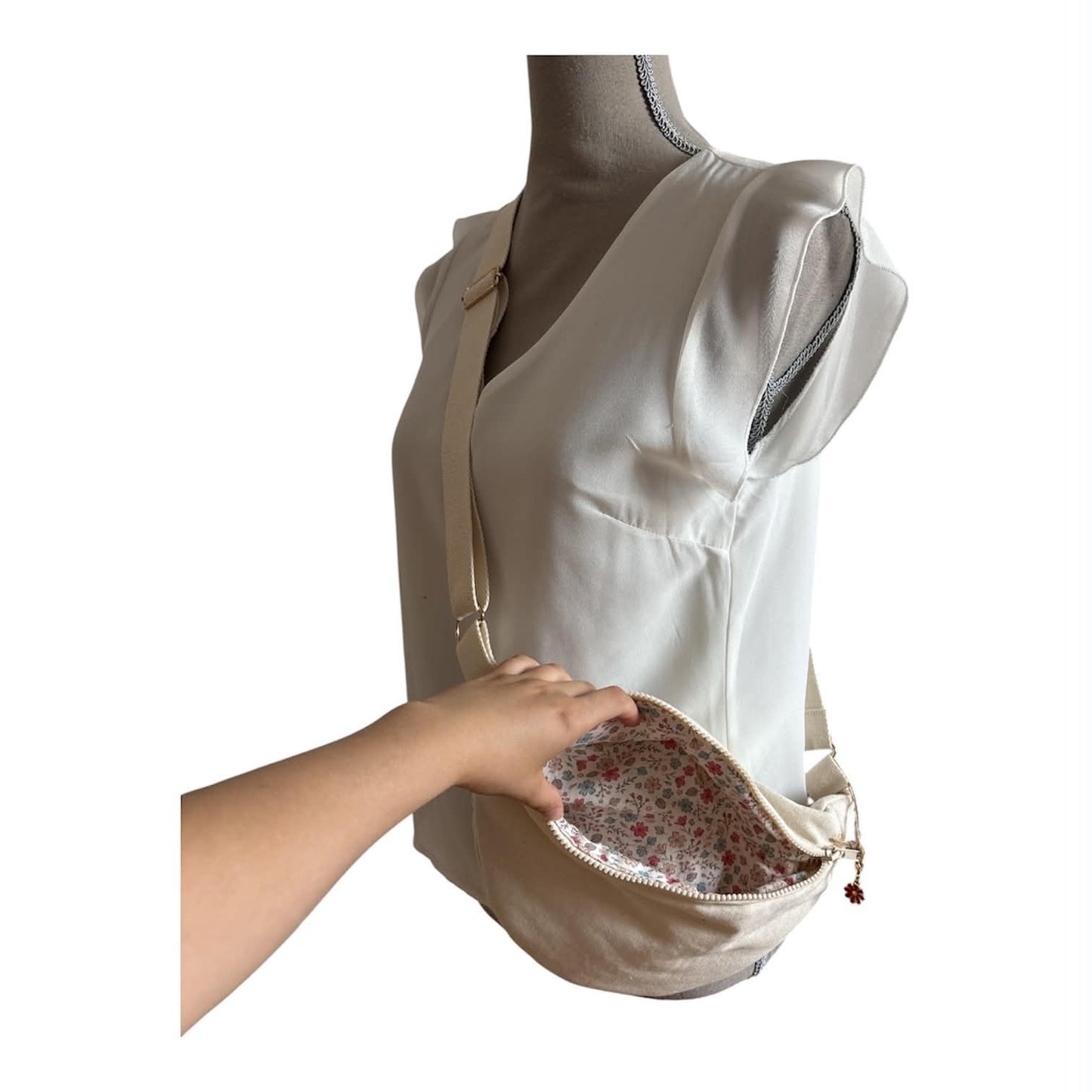 Sac Banane Femme " Floraison secrète " - écru - grand modèle