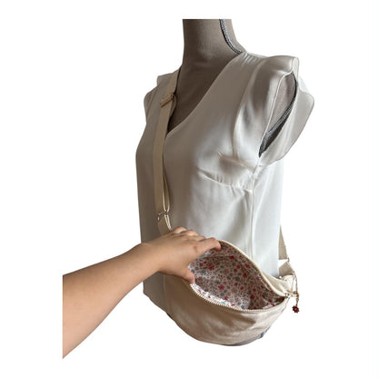 Sac Banane Femme " Floraison secrète " - écru - grand modèle