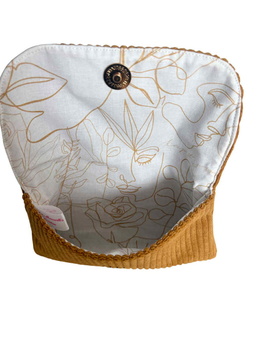 Pochette multifonction " Visage d'Or"