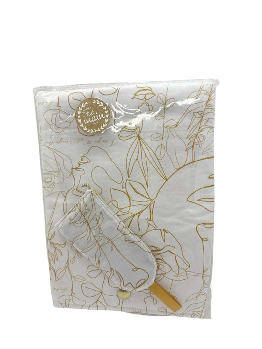 Coffret : Pochette livre + marque page " Visage d'Or"