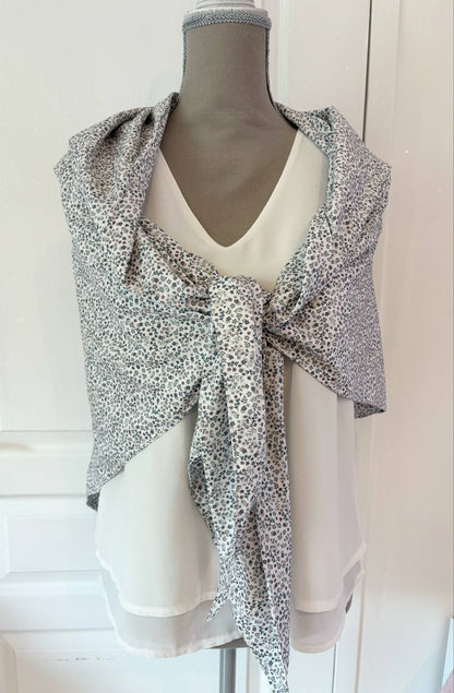 Grand foulard artisanale " Jardin Secret"