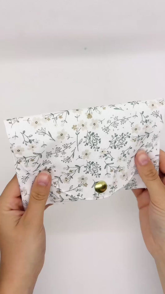Pochette " Protection hygiénique " - modèle "Elégance Florale "