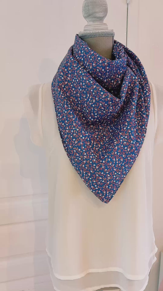 Grand Foulard artisanale "Sous un ciel fleuri"