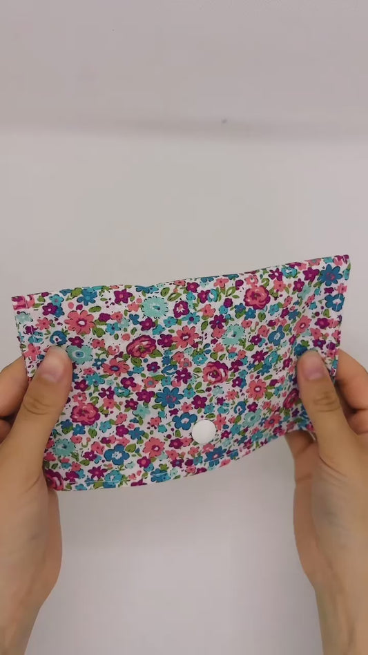 Pochette " Protection hygiénique " - modèle " Bouquet Pastel "
