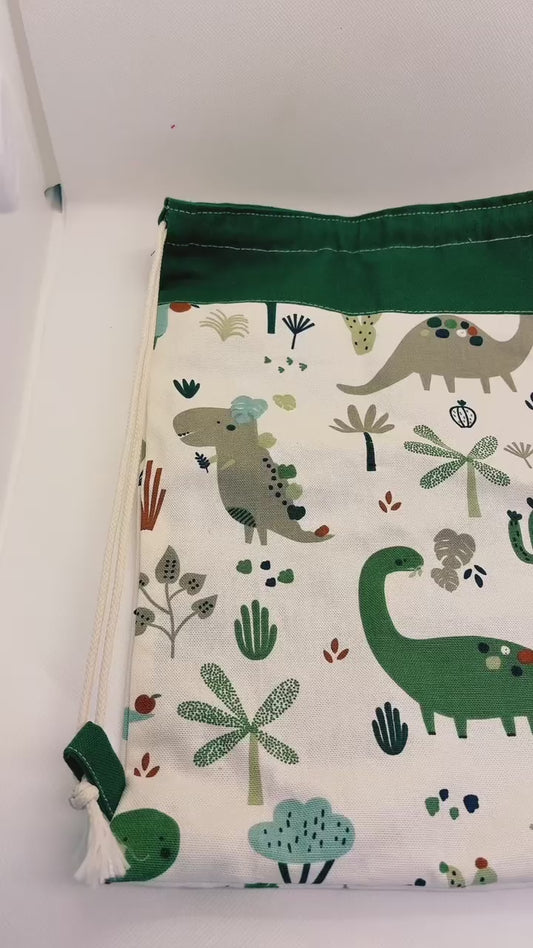 Pochon à cordon " L'île des Dinos" Personnalisable   - Le Petit Sac à Trésors